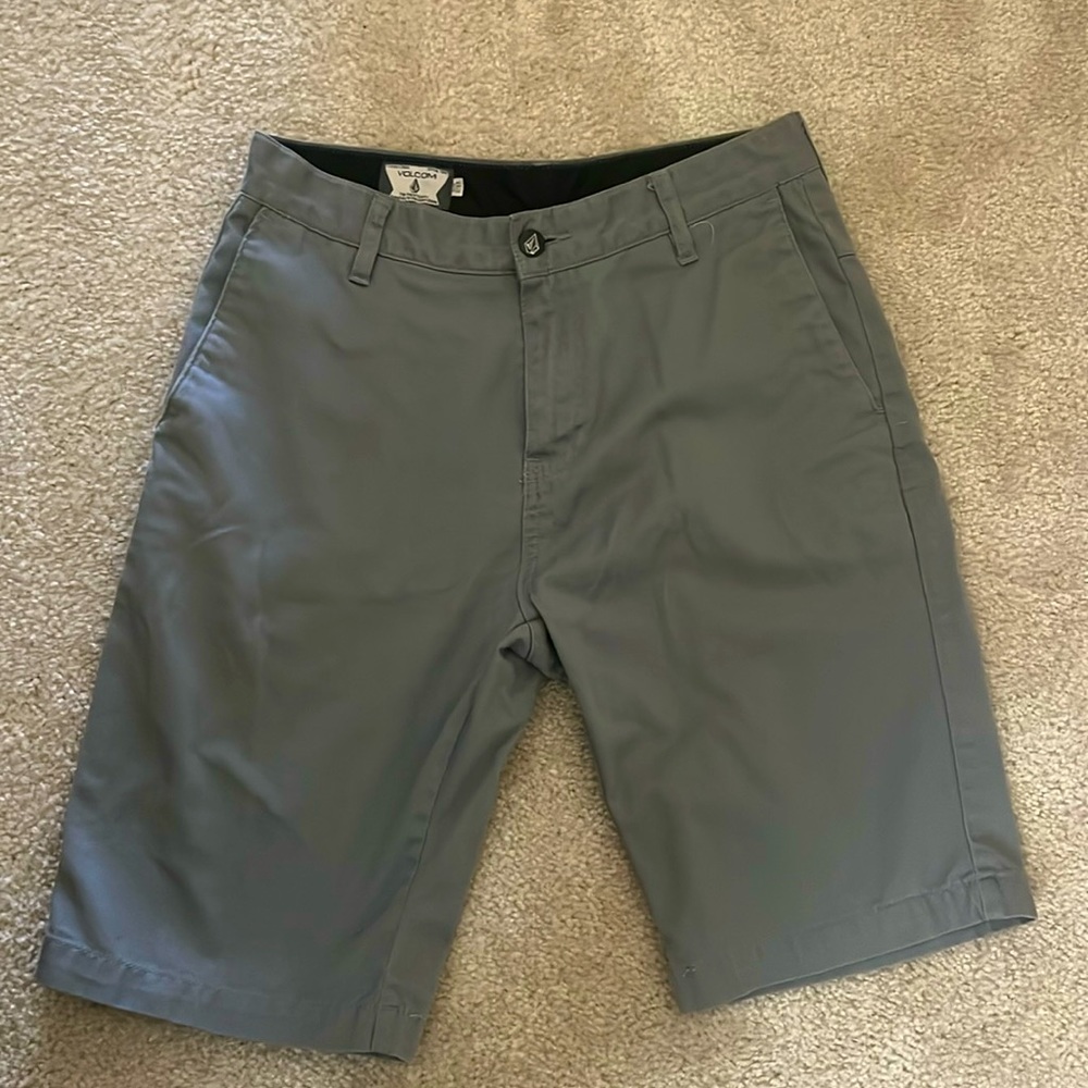 Men’s Volcom shorts